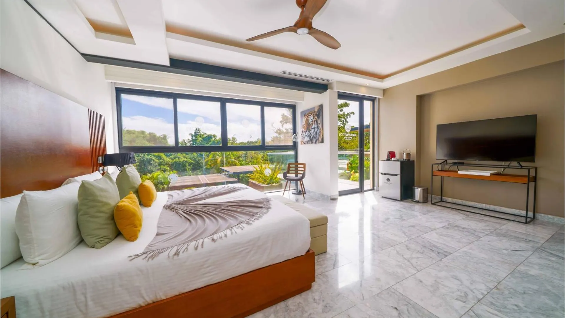7 Bedroom Private Villa In Tulum Country Club - Private Pool - Beach Access & Golf - Fits 14 People Akumal Mexico